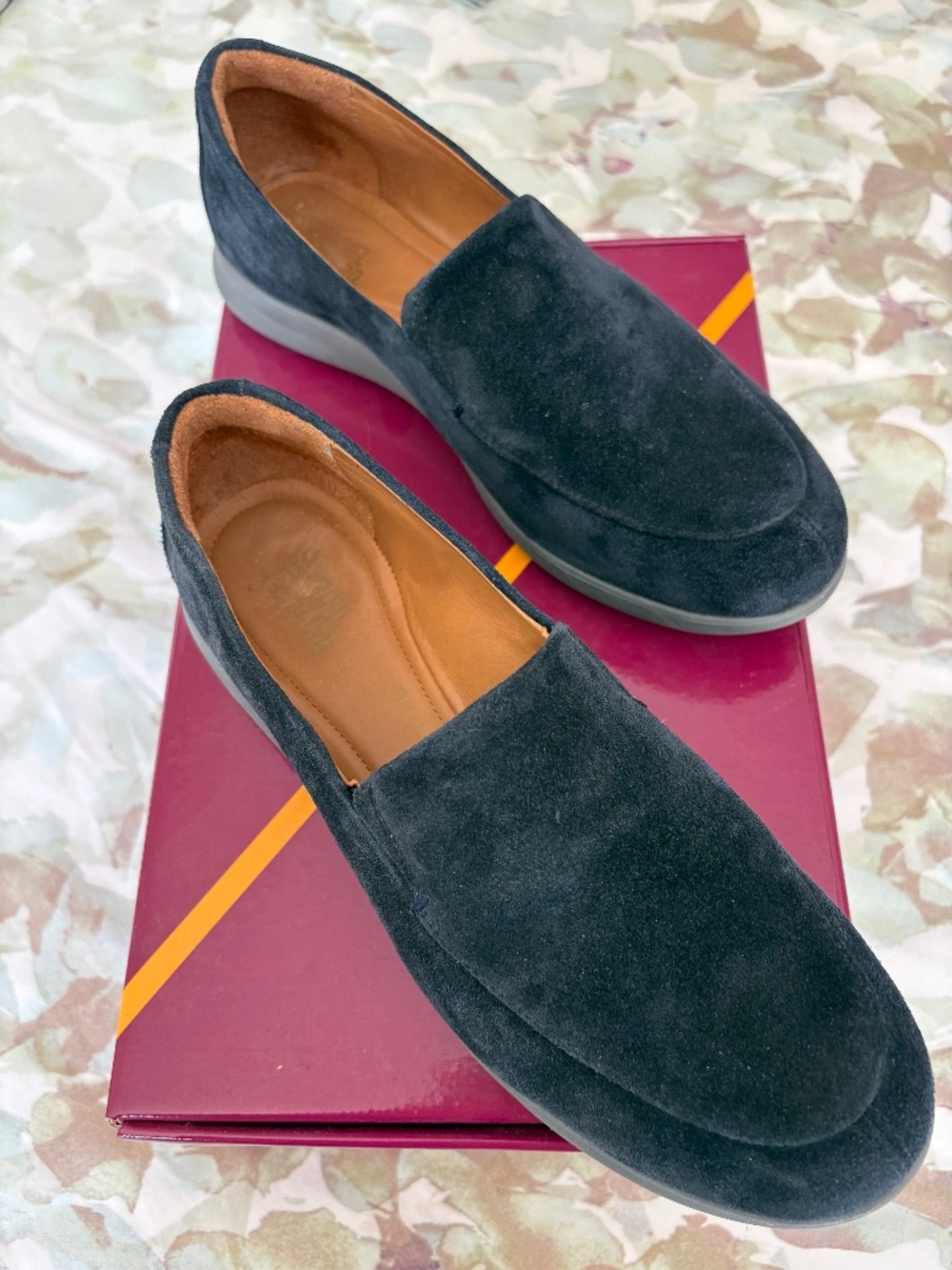 Women's Samuel Hubbard "Freedom First" Blue Suede Loafer - Size 7M